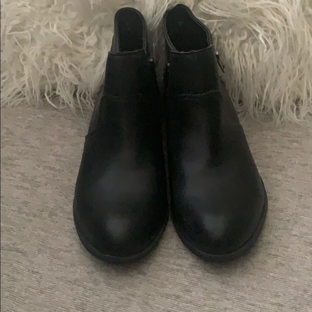 Boots - Picture 2 of 2